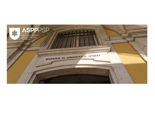 Entrega de documento no Ministério da Administração Interna (MAI)  IMPEDIMENTO DE PROGRESSÃO À CATEGORIA DE CHEFE COORDENADOR